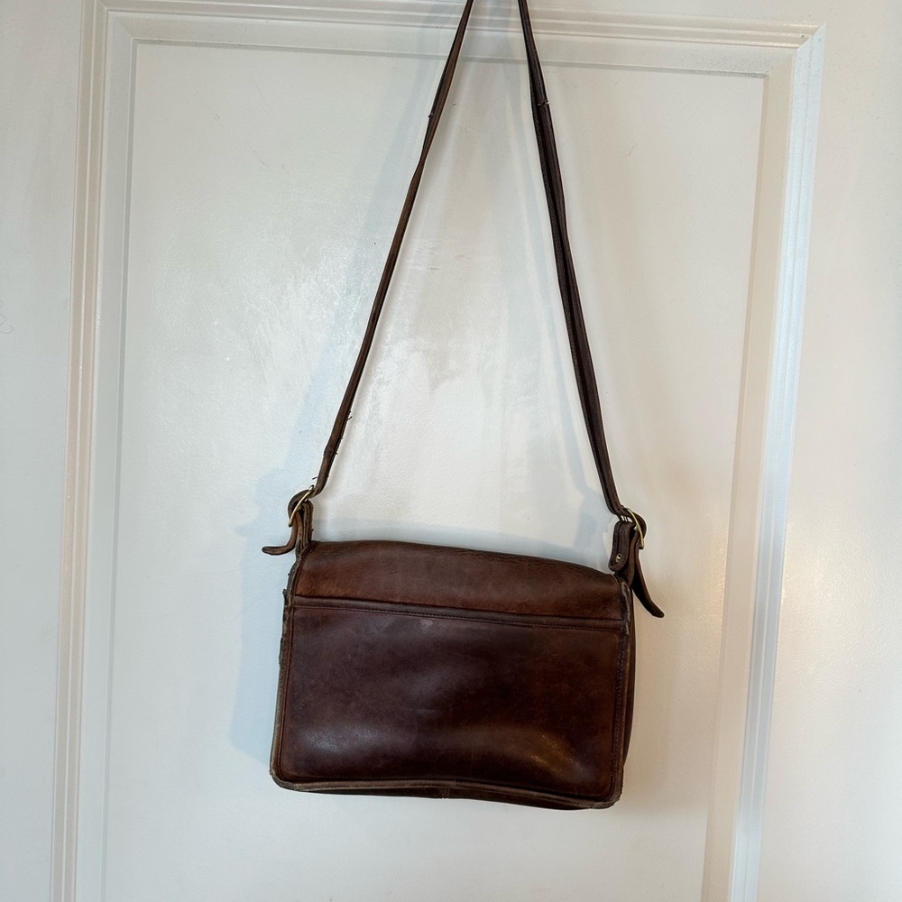 Vintage Coach Legacy Flap Turnlock Adjustable Crossbody Brown Leather Bag - Picture 16 of 16
